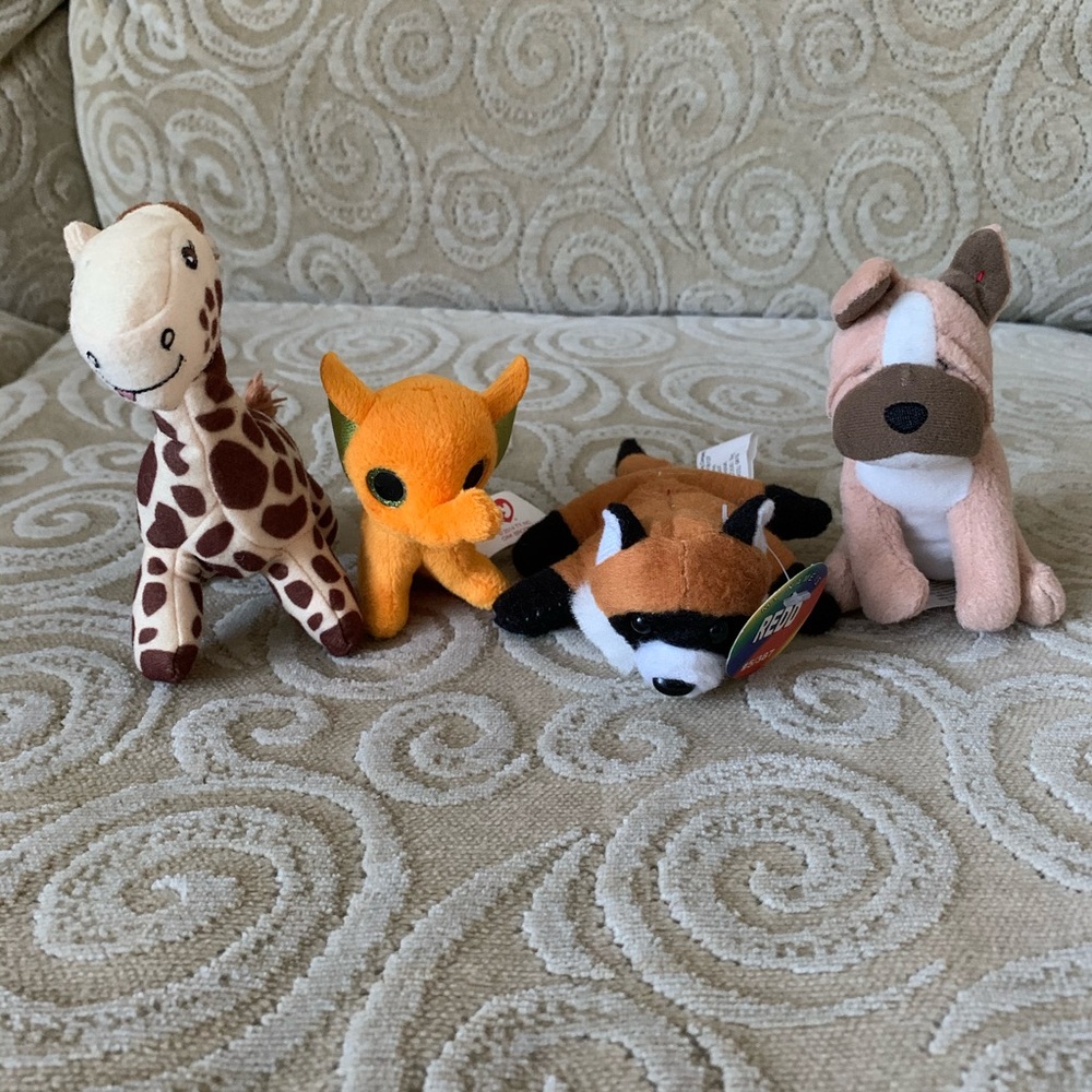 4 Mini Animal Plushes
